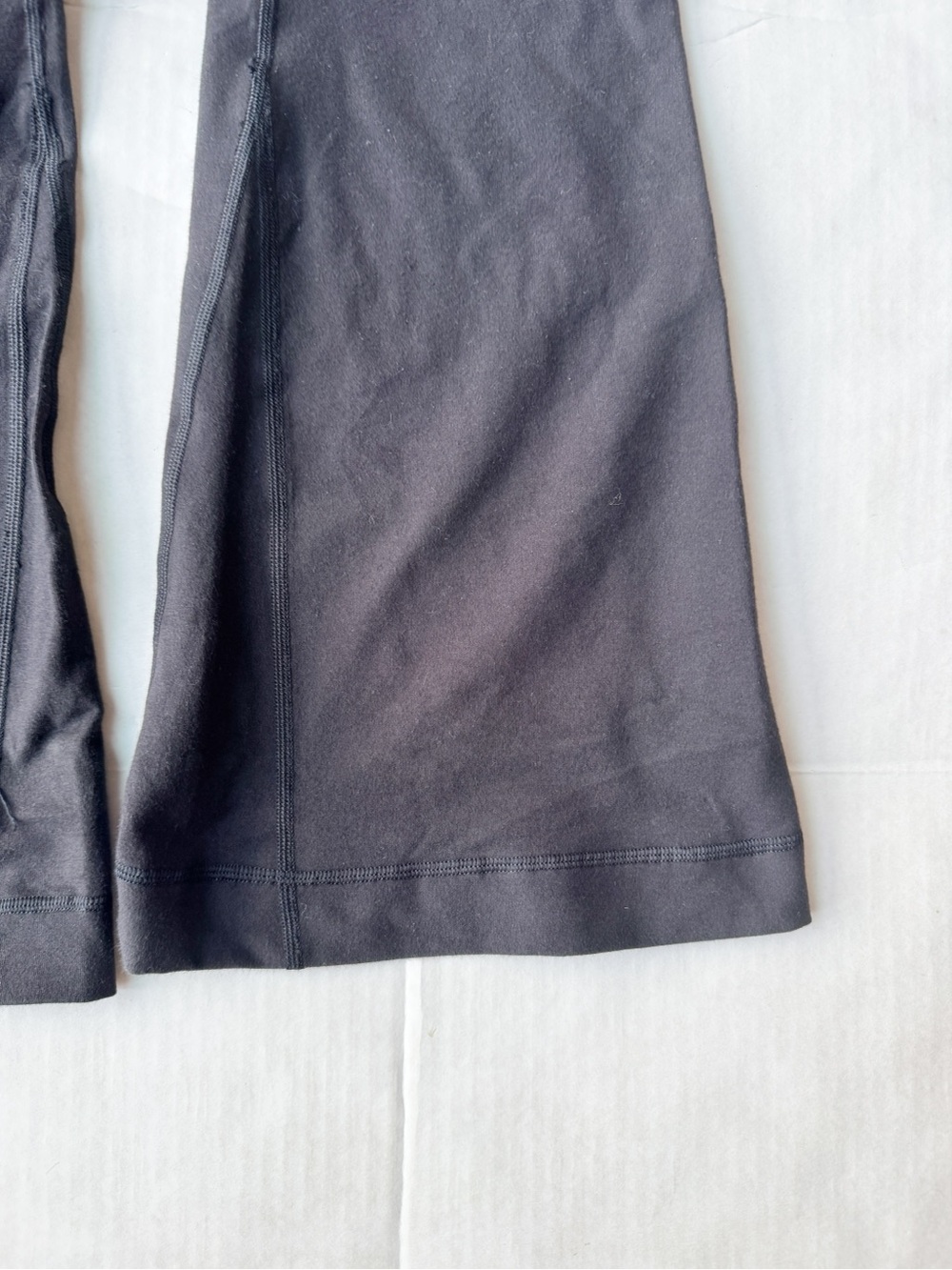 Athleta Girl Natural Play Stash Flare Pant in black Size XL 14Y - Picture 4 of 16